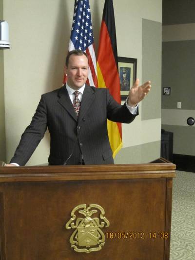 Vortrag ber die Zusammenarbeit von EU und NATO vor Lehrgangsteilnehmern am Command und General Staff College, Fort Leavenworth, Kansas, USA.